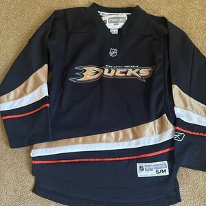 Anaheim Ducks Youth Jersey size S/M
